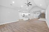 2810 Thrush Dr - Photo 10