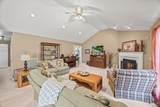 1324 N Hampton Cir - Photo 3