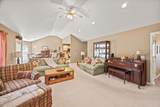 1324 N Hampton Cir - Photo 5