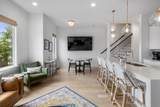 1035 Scovel St - Photo 8