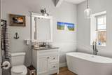7404 Woodland Bay Drive - Photo 25