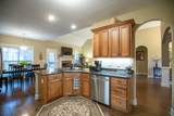122 Parkland Cir - Photo 8