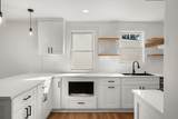 910 Apex St - Photo 12