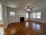 223 W Grand St - Photo 4