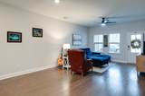 937 Meadowcrest Way - Photo 17