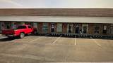 404 E College St - Photo 1