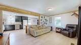 1106 Windsor Cir - Photo 3
