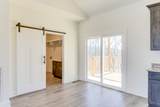 1004 Willow Way - Photo 16