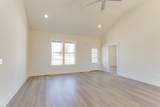 1004 Willow Way - Photo 8