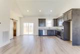 1004 Willow Way - Photo 9