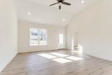 424 Willow Way - Photo 5