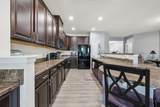 2424 Parkwood Dr - Photo 13