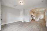 158 Oasis Dr - Photo 4