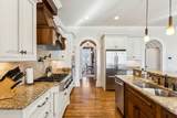 2825 Cherry Blossom Ln - Photo 9