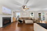 415 Heroit Dr - Photo 11