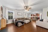 415 Heroit Dr - Photo 13