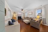 415 Heroit Dr - Photo 17