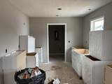 546 Franklin Ave - Photo 5