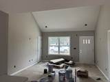 546 Franklin Ave - Photo 9