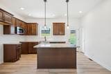 1425 Isaiah Dr - Photo 9