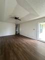 822 Iris Ln - Photo 2