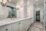 216 Lynnwood Blvd - Photo 20