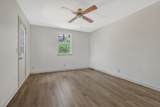 715 Castle Dr - Photo 11