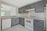 715 Castle Dr - Photo 18