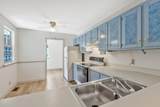 715 Castle Dr - Photo 9