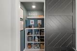 7239 Sunny Parks Dr - Photo 15