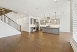 112 Shadow Springs Dr - Photo 16