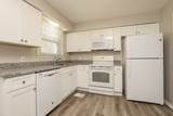 107 Oakwood Ct - Photo 7