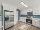 1510 Parker Ct - Photo 3