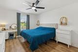 1031 Waterford Cir - Photo 15