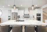 1033 Pretender Way - Photo 15