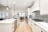 1033 Pretender Way - Photo 17