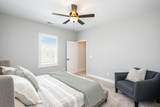 1033 Pretender Way - Photo 32