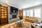 991 Vinings Blvd - Photo 3