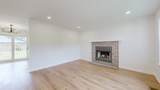 1501 Pineview Dr - Photo 3