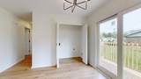 1501 Pineview Dr - Photo 5