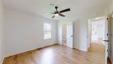 1501 Pineview Dr - Photo 6