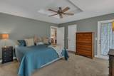 1035 Hillview Dr - Photo 17
