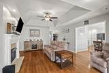 263 Walbrook Dr - Photo 4