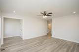 1133 Lawrence Ave - Photo 21