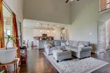 592 Dexter Dr - Photo 7
