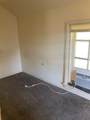 613 W 7th St - Photo 15