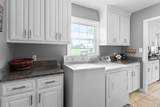 801 Lloyd St - Photo 17