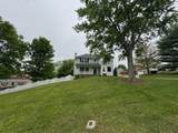 902 Ashton Dr - Photo 2