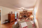 305 Marks Ave - Photo 14