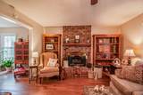 305 Marks Ave - Photo 15